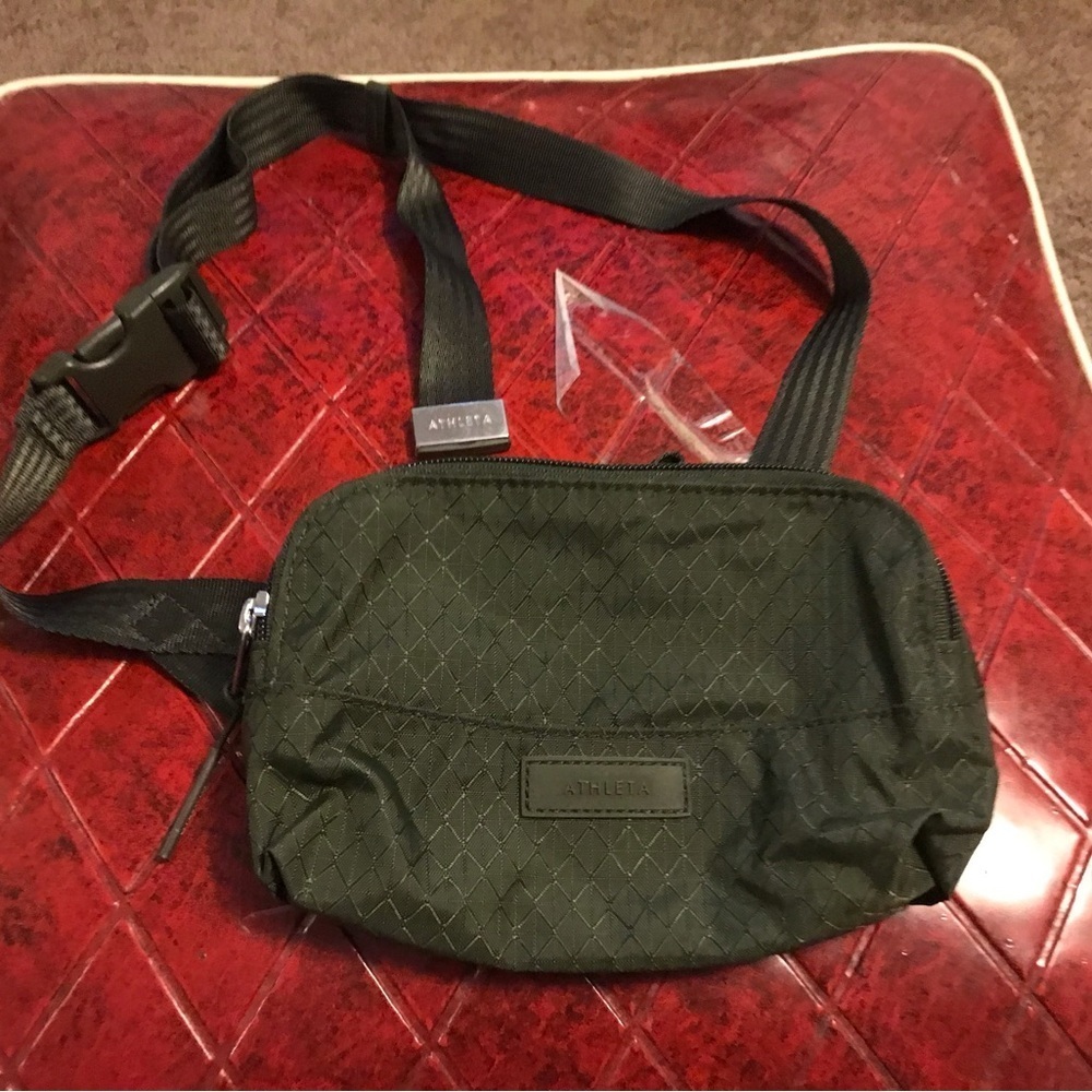 Athleta Quilted Waist Bag